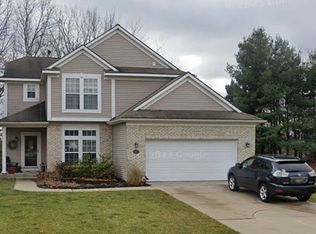 6500 Cannon Farms Dr NE, Rockford, MI 49341