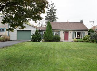 408 Elwyn Ter, Manheim, PA 17545
