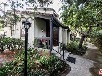 5111 Showboat Ln, Culver City, CA, 90230