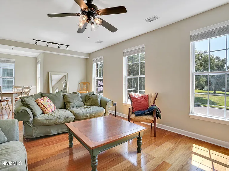 1790 Queen Anne St #1 — Photo 6