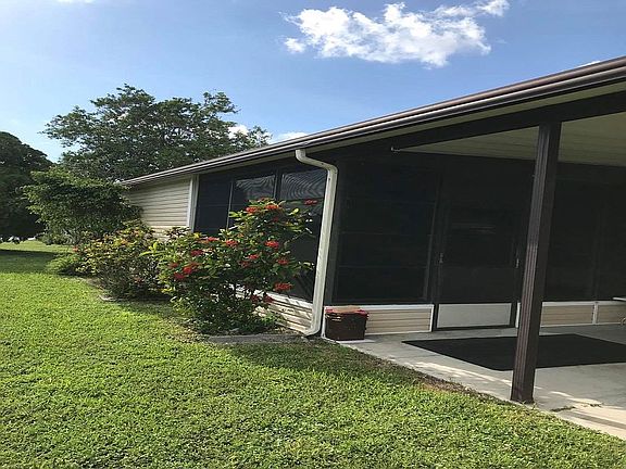 2nd image of 3169 Orchard Dr
