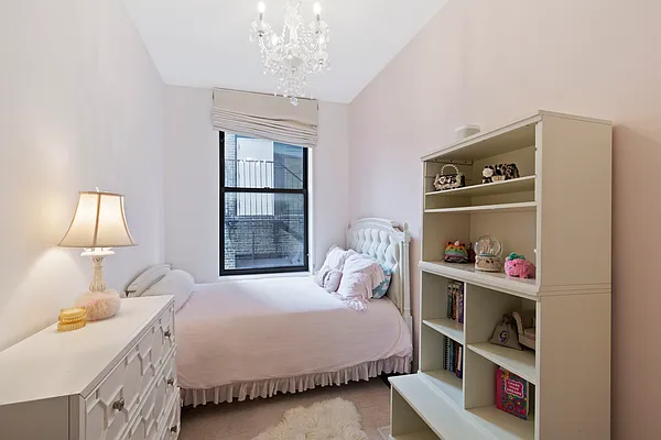 Rented by Compass | media 7