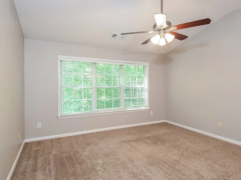 3740 Ridgefair Dr — Photo 13