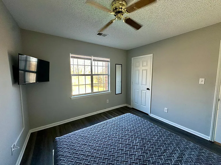 9501 Pondside Ln — Photo 19