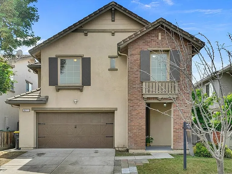 16777 English Country Trl — Photo 1