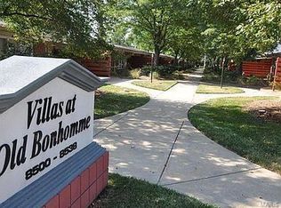 361 Park Ave, Pewaukee, WI 53072