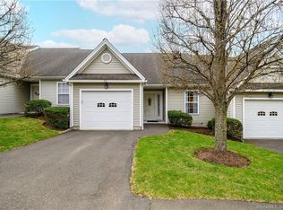 82 Haley Ln #82, Sandy Hook, CT 06482