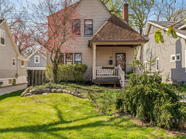 36 Kensington Blvd, Pleasant Ridge, MI 48069