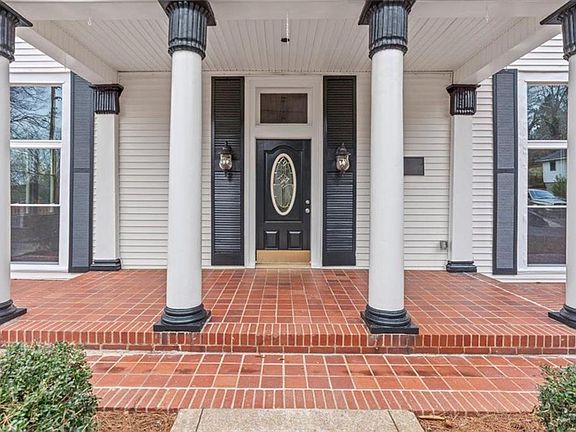 2nd image of 1804 Gordon St NE