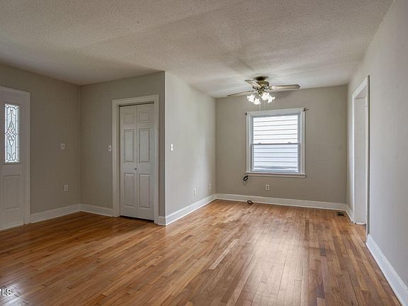 5th image of 1205 Carolina Ave