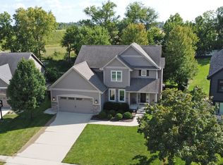 8530 Parkside Cir, West Des Moines, IA 50266