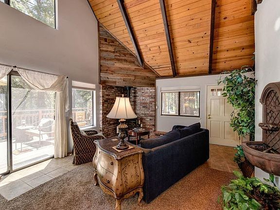 2nd image of 7026 Lakewood Ct