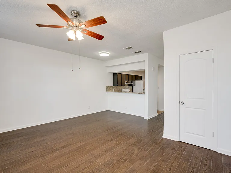 5304 Indio Cv #B — Photo 5