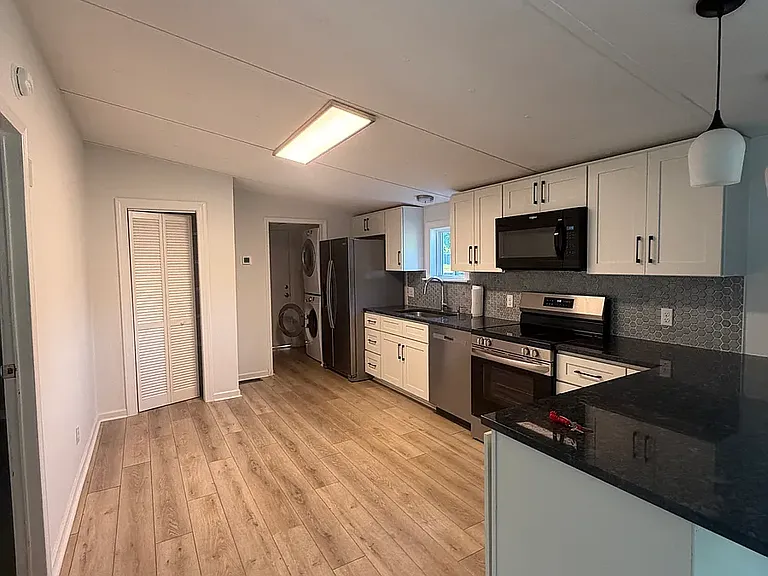 1032 Gilmore Rd — Photo 1