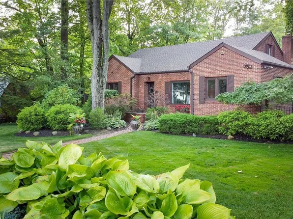 270 Sand Run Rd, Akron, OH 44313