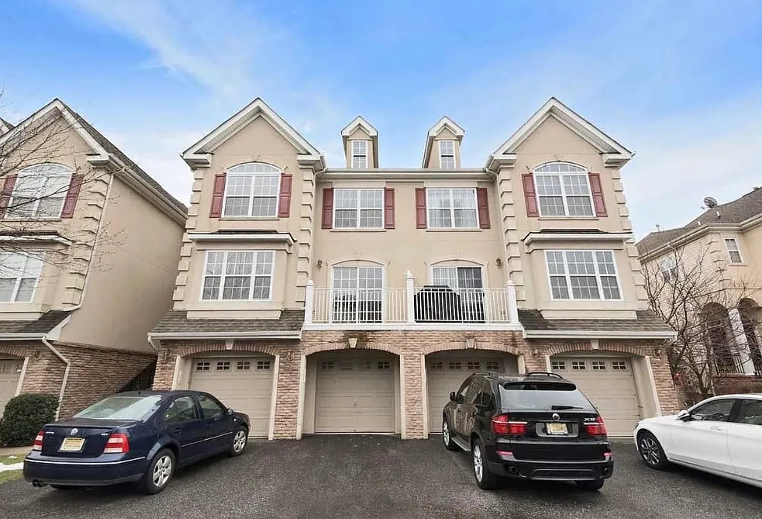 2 bed, 3.5 bath, $3,900 — Photo 1