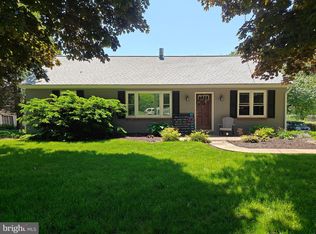 5430 Strasburg Rd, Gap, PA 17527