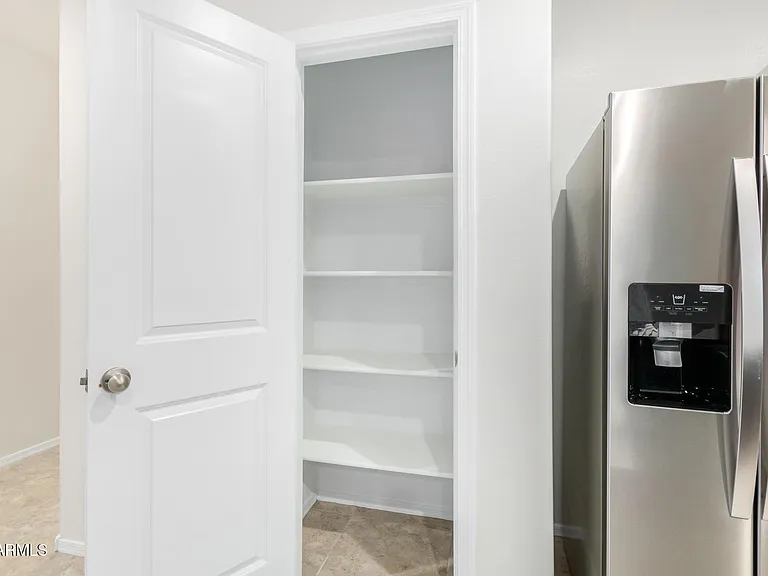 1810 W Pinkley Ave — Photo 16