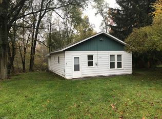 333 1/2 W Highway St, Vicksburg, MI 49097