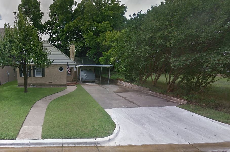 2nd image of 3567 W 4th St