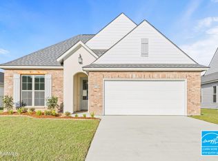 206 Central Village Way, Youngsville, LA 70592