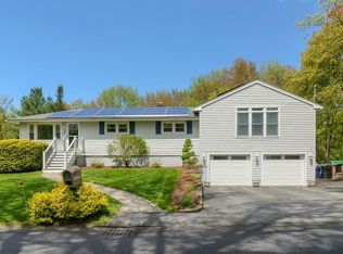 118 Fox Ave, Dracut, MA 01826