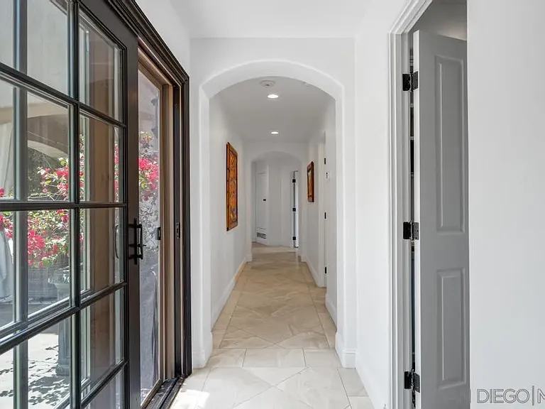 2643 Hidden Valley Rd — Photo 45
