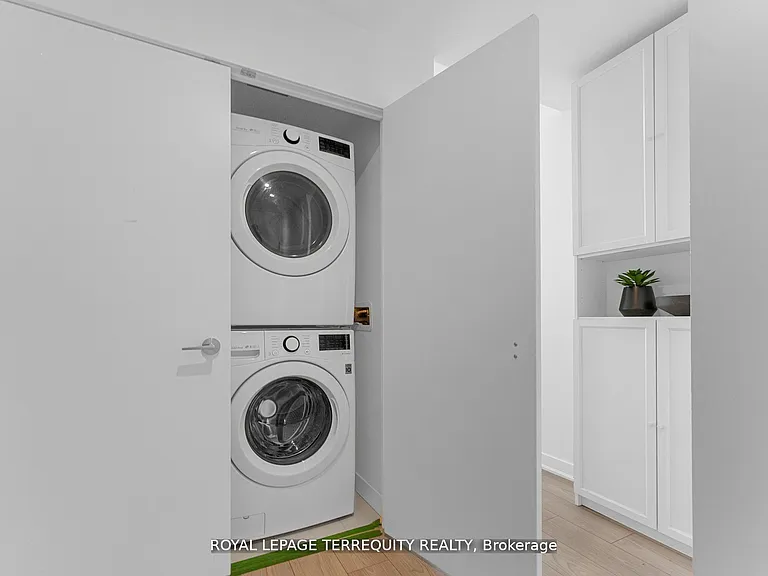 120 Parliament St #1808 — Photo 28