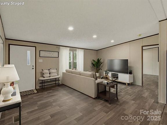 3rd image of 3160 Mariposa Ln