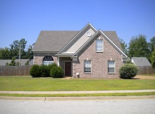 2655 Breezy Ridge Trl, Cordova, TN 38016