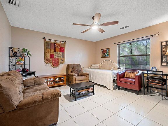 5th image of 5181 Pine Abbey Dr S