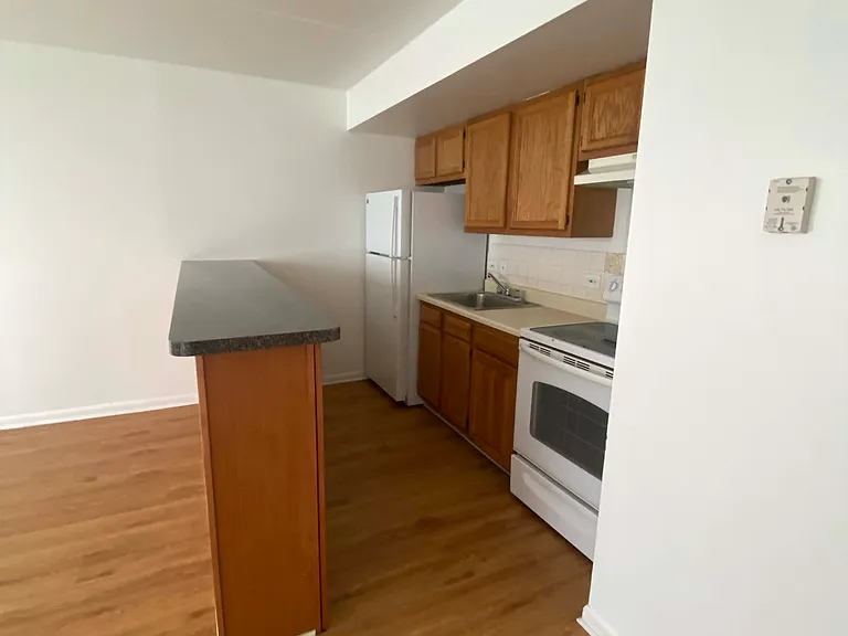 7305 Circle Ave — Photo 3