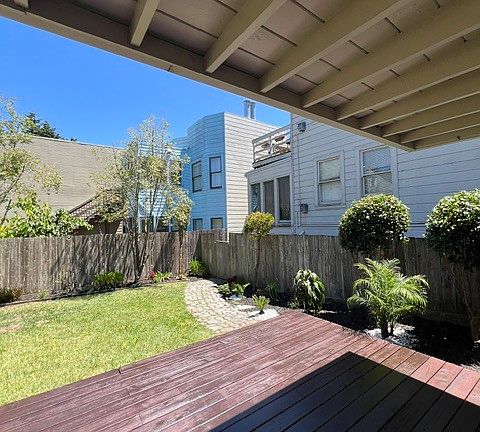 2nd image of 744 Oak St #10