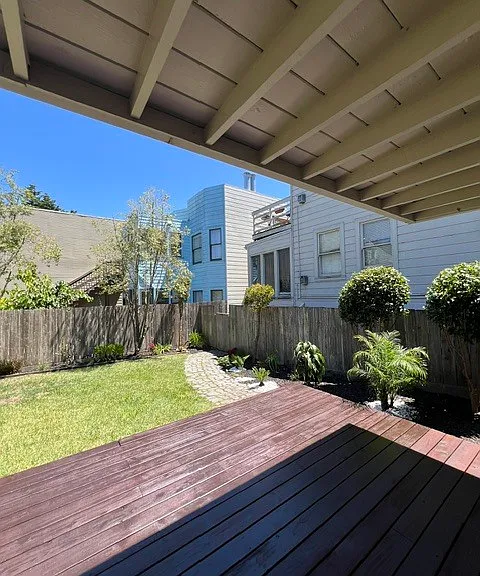 744 Oak St #10 — Photo 2