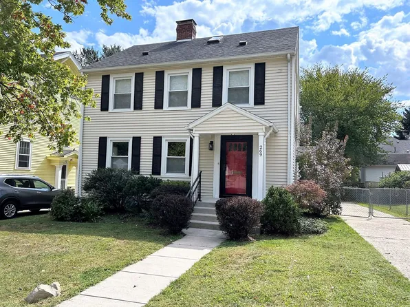 269 E State St, Athens, OH 45701