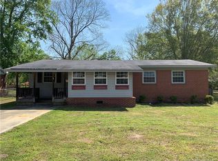 112 Roberts St, Raeford, NC 28376