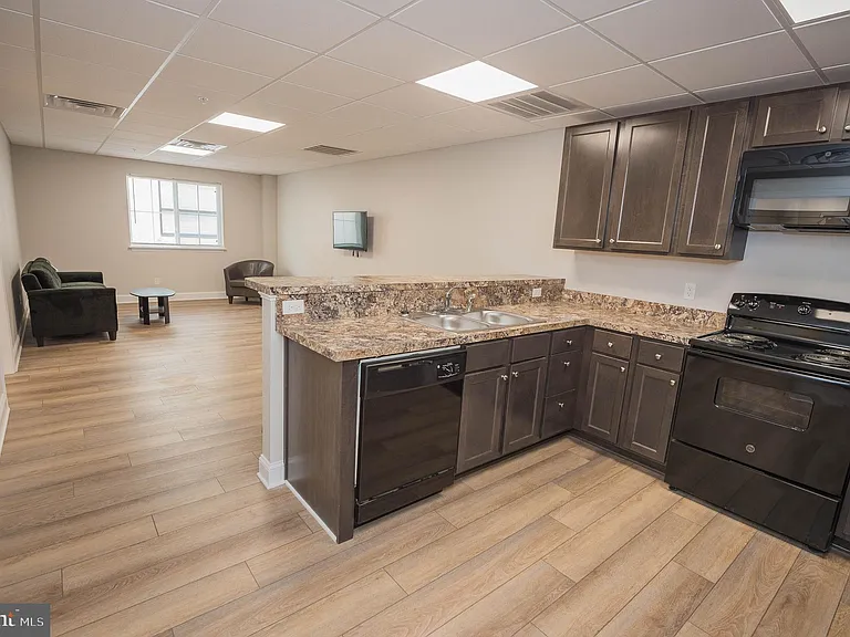 123 Bateman St #3-C — Photo 20