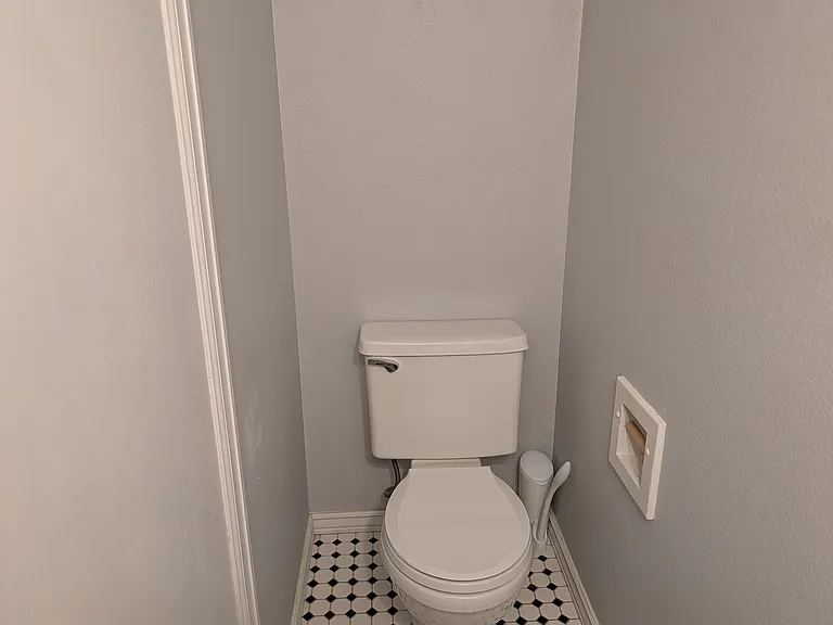 1039 Maxwell Ave #2.0 — Photo 9