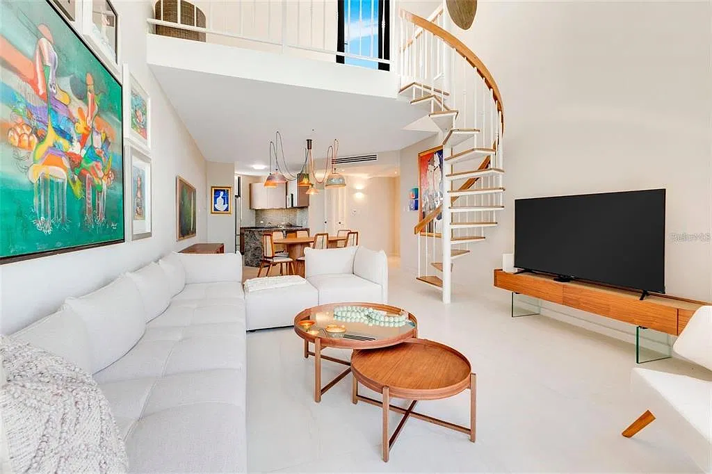 2 bed, 2.0 bath, $4,300 — Photo 3