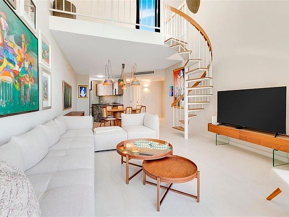 3rd image of 190 Candelero Penthouse 129