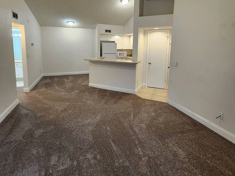 5737 Gatlin Ave #423 — Photo 9