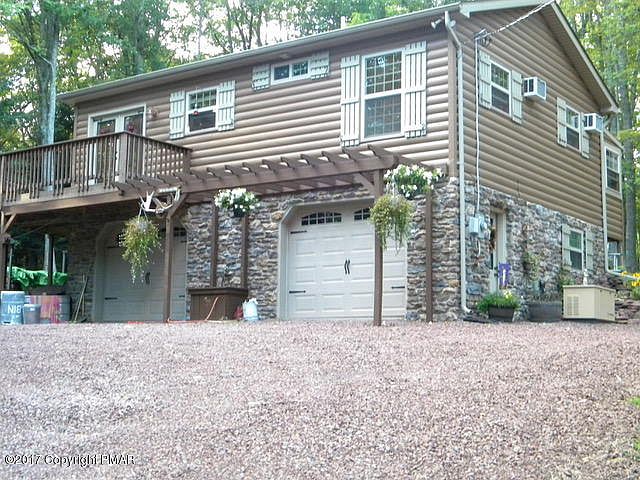 1st image of 18 Hollyberry Ln