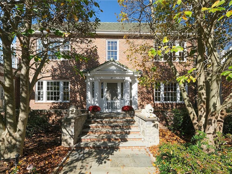 1st image of 38 Woodbine Avenue