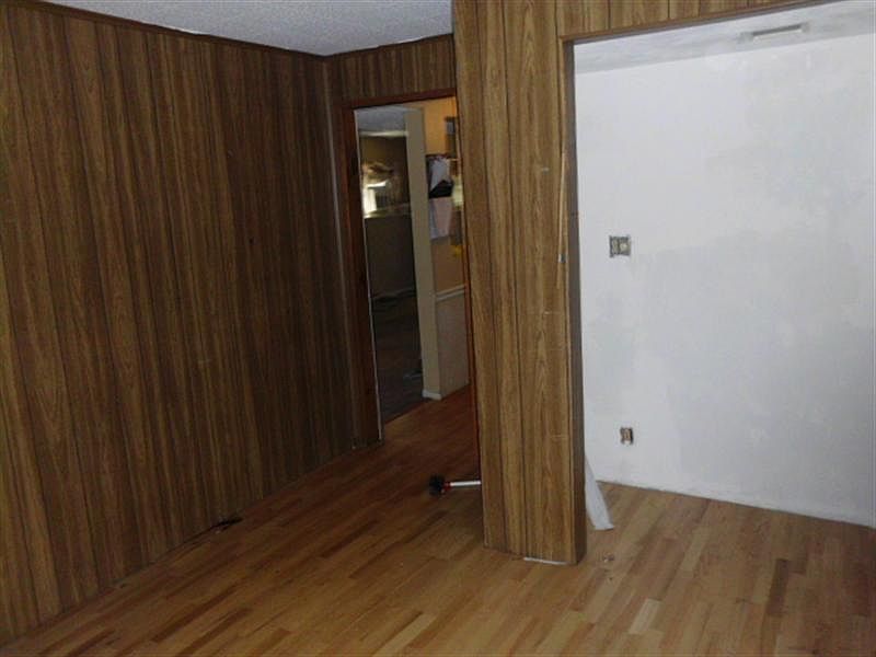 2nd image of 9 Clay Ct