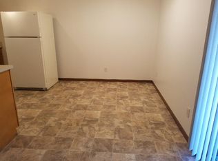 500 E College St APT D2, Energy, IL 62933