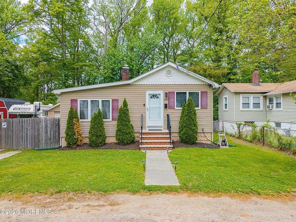 1st image of 260 Greenwood Drive