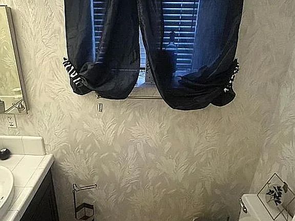 3rd image of 3301 Columbus St APT 5