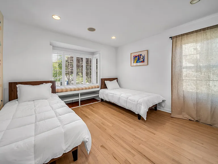 7844 Stewart Ave — Photo 27