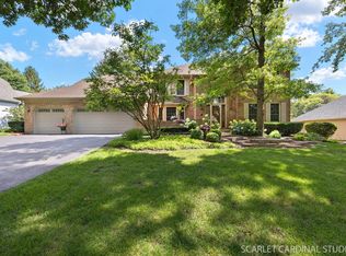 1911 Morgan Cir, Naperville, IL 60565