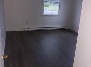 15 E Granby Rd, Granby, CT 06035